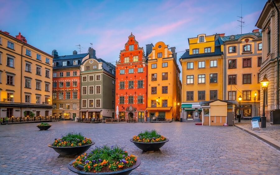 Stockholm: Old Town Highlights Private Walking Tour - Two hours through Stockholm’s medieval core