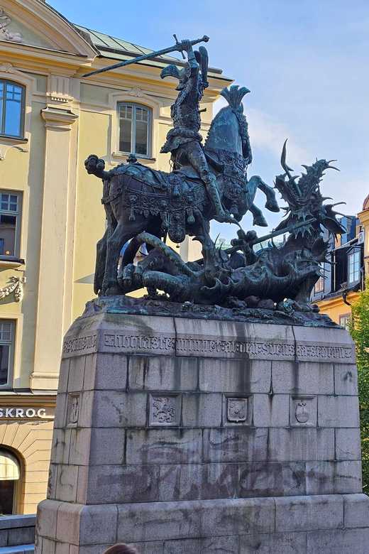 Stockholm: Old Town Walking Tour, stories and secrets - Royal Palace and Stockholm Cathedral
