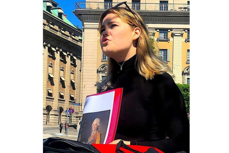 Stockholm: Old Town Walking Tour with Local Guide - Key points at a glance