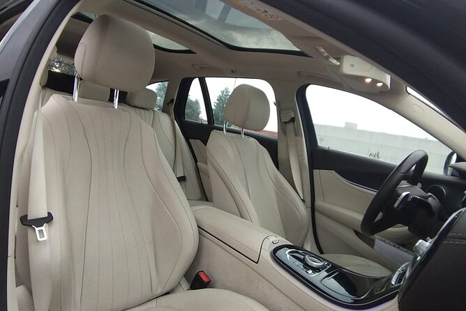 Stockholm Port to Stockholm hotels - Arrival Private Transfer - Drivers who handle the messy parts