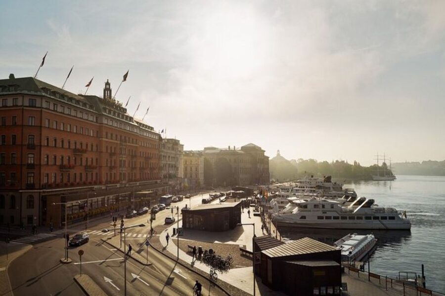 Stockholm: Private Custom Walking Tour With A Tour Guide - Starting with the sights that matter to you