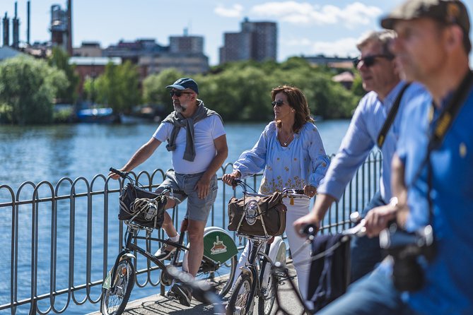 Stockholm’s Urban Treasures Private Bike Tour - From Dramaten to Kungsträdgården