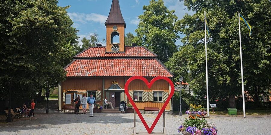 Stockholm: Sigtuna Guided Boat Tour with Optional Museum - Why the boat ride makes this Sigtuna trip different