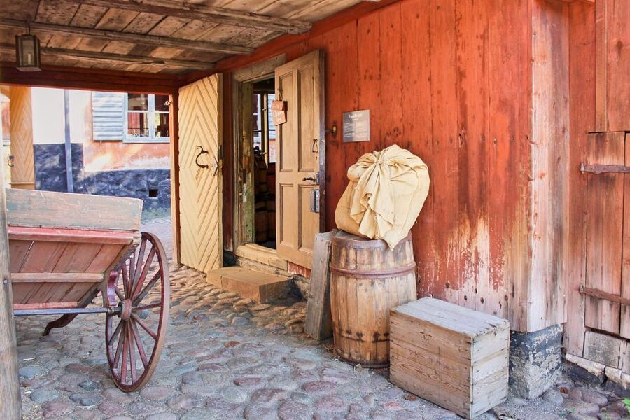 Stockholm: Skansen Open-Air Museum Admission Ticket - Food, shops, and a full-day rhythm