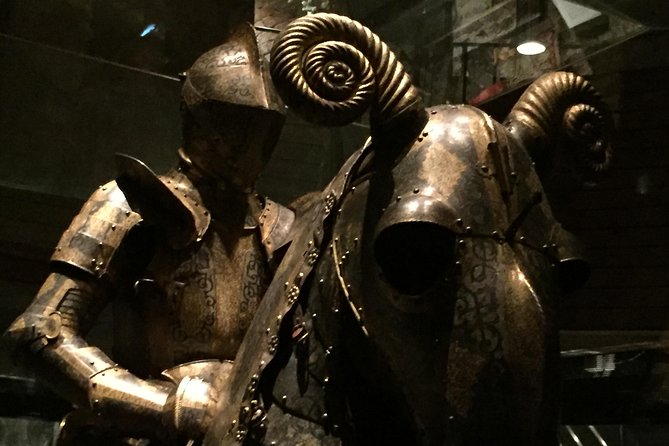 Stockholm Top attractions all-inclusive Gran Tour - The Royal Palace brings the monarchy into the city