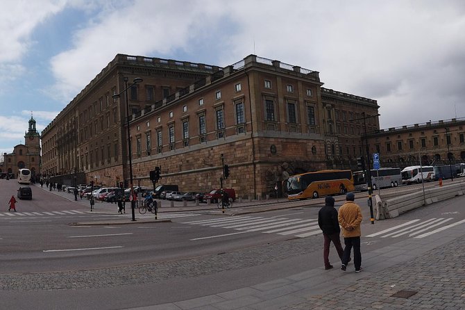 Stockholm Top attractions all-inclusive Gran Tour - Stortorget and Gamla Stan on foot