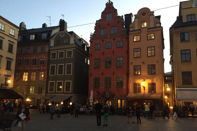 Stockholm Top attractions all-inclusive Gran Tour Winter Edition - The Royal Palace and the changing guard
