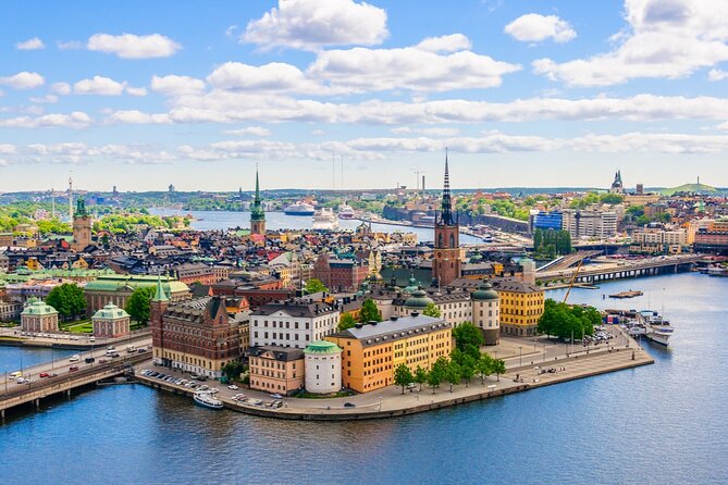 Stockholm Troll Hunt: Self-Guided Old Town Adventure - Sweden’s parliament and the Four Estates
