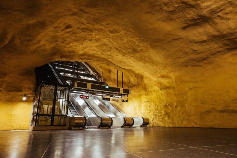 Stockholm: Underground Metro Art Ride with a Local Guide - A local guide makes the difference
