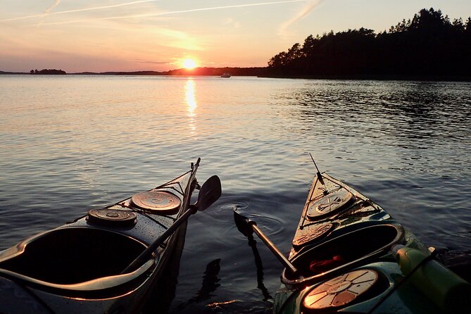 Sunset kayak tour with fika on Stockholms lakeside - Paddling Lake Mälaren before sunset