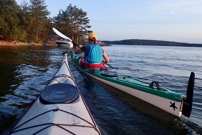 Sunset kayak tour with fika on Stockholms lakeside - A sunset route shaped by the weather