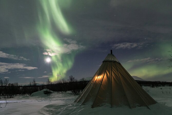 The Ultimate Aurora Photo Adventure - Why Abisko makes a strong aurora base