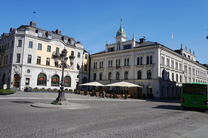 Uppsala Must See 2h city walk - 2h tour of all big attractions! - Uppsala Castle and its murder stories
