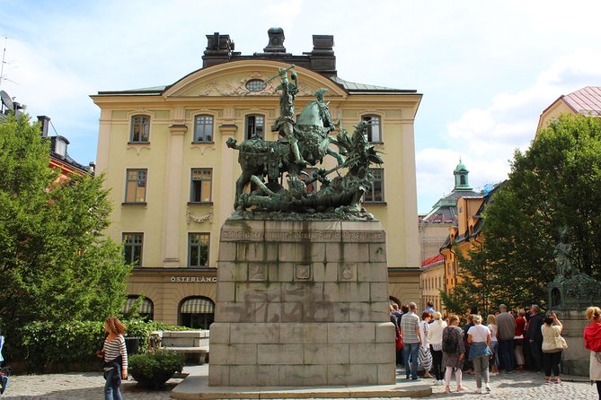Walking Tour of Stockholm Old Town - German Church and Riddarholmen: faith, palaces, and island history