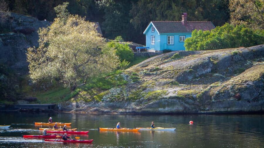 West Sweden: Sea Kayak Delight in Nature Reserves - Getting comfortable in the kayak