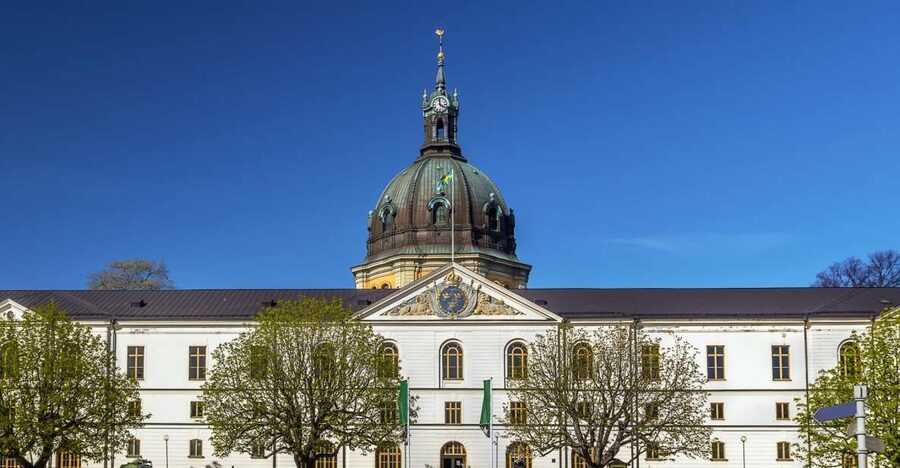 World War II Stockholm Old Town Walking Tour and Army Museum - The Royal Palace, Storkyrkan, and Parliament House